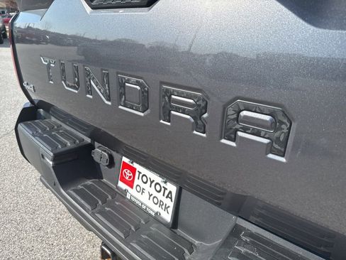 Used 2022 Toyota Tundra SR5 w/ SR5 Convenience Package image 36