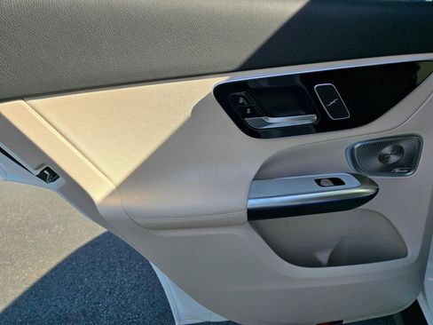 New 2026 Mercedes-Benz GLC 300 4MATIC image 19
