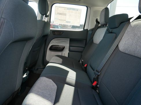 New 2025 Ford Maverick XLT w/ XLT Luxury Package FWD image 7