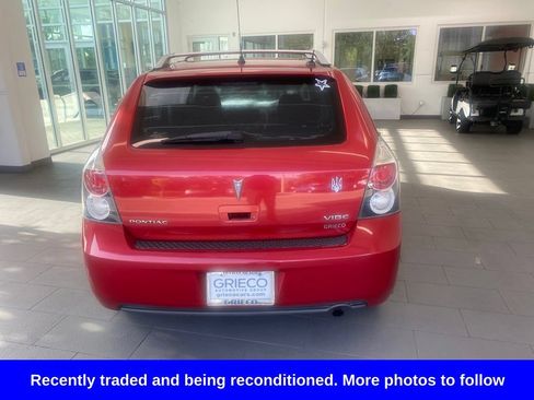 Used 2009 Pontiac Vibe w/ Preferred Package FWD image 3