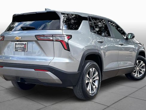 Used 2025 Chevrolet Equinox LT image 11