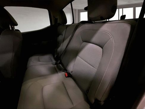 Used 2019 Chevrolet Colorado W/T image 17