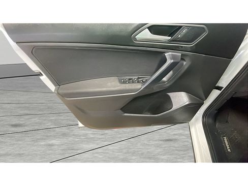 Used 2021 Volkswagen Tiguan S AWD/4WD image 10