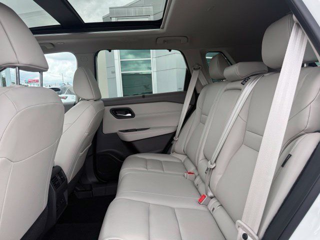 Used 2023 Nissan Rogue SL w/ SL Premium Package AWD/4WD image 24