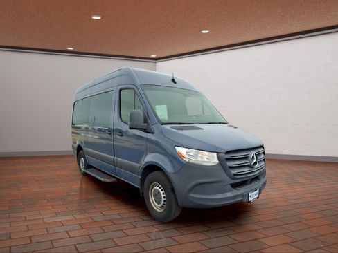 Used 2019 Mercedes-Benz Sprinter 144 Cargo image 2