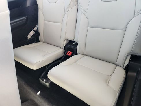 New 2026 Volvo XC90 T8 Ultra w/ Protection Package Premier AWD/4WD image 20