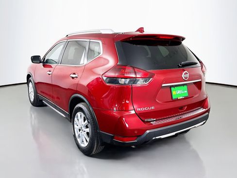 Used 2020 Nissan Rogue SV image 7