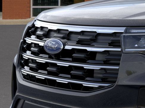 New 2026 Ford Explorer Active AWD/4WD image 17