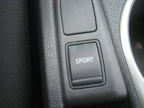 Used 2014 Nissan Rogue S w/ Convenience Package AWD/4WD image 25