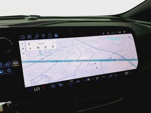 New 2025 Chevrolet Equinox EV RS image 9