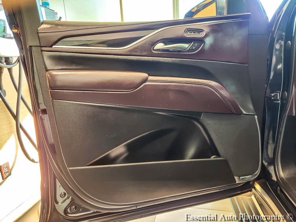 Used 2021 Cadillac Escalade Premium Luxury Platinum w/ LPO, Floor Liner Package AWD/4WD image 22