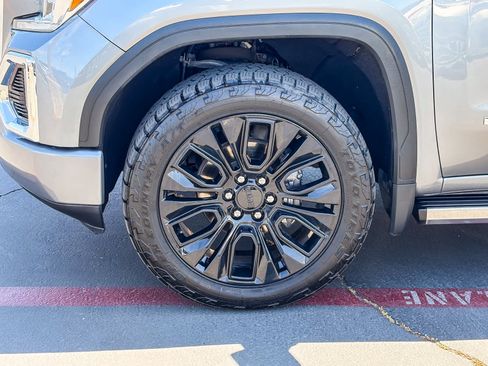 Used 2021 GMC Sierra 1500 Denali w/ Denali Ultimate Package AWD/4WD image 9