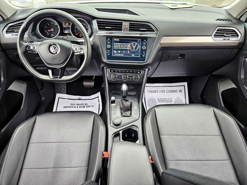 Used 2020 Volkswagen Tiguan SE image 11