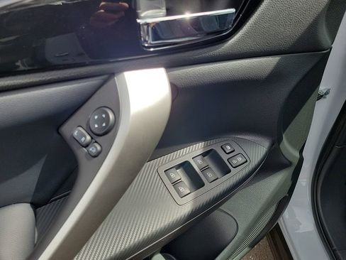 New 2026 Mitsubishi Eclipse Cross SEL image 9