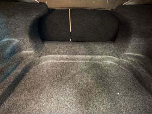 Used 2016 Ford Taurus SE image 22