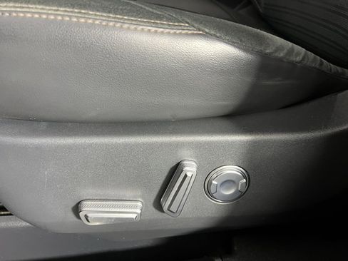 Used 2024 Lincoln Nautilus Reserve w/ Jet Appearance Package (87T) image 24