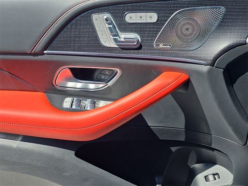 Used 2021 Mercedes-Benz GLE 53 AMG GLE 53 AMG image 31