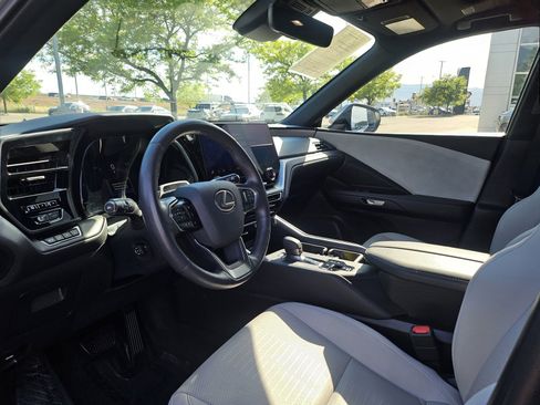 Used 2025 Lexus TX 350 AWD w/ Technology Package image 10