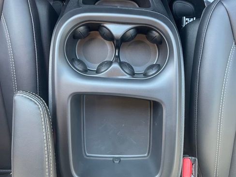 New 2026 Chrysler Pacifica Select image 19