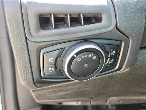 Used 2015 Ford Focus SE w/ SE Ecoboost Package image 14