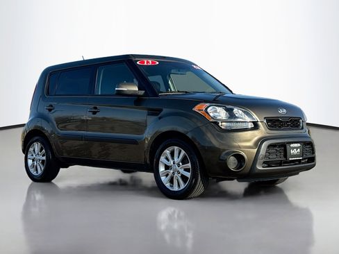 Used 2013 Kia Soul + w/ Audio Pkg image 1