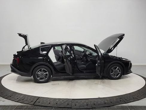 Used 2025 Kia K4 FWD image 16