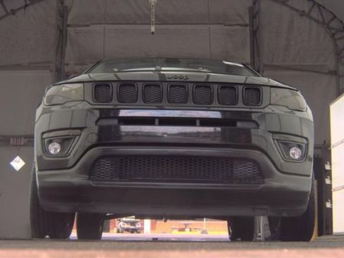 Used 2019 Jeep Compass Altitude image 3