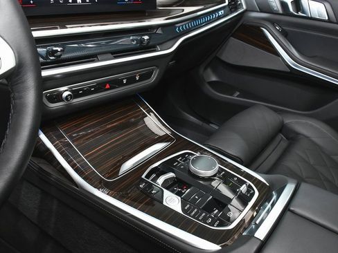 Used 2026 BMW X7 xDrive40i image 51