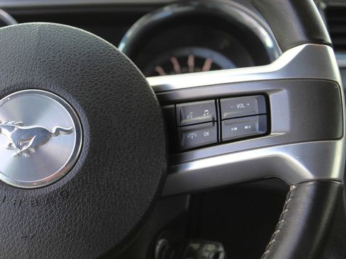 Used 2013 Ford Mustang GT Premium image 13