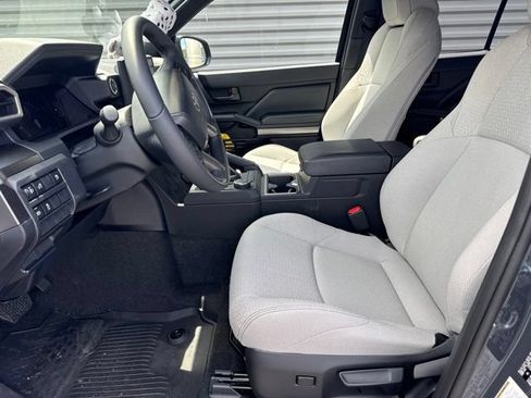 Used 2026 Toyota 4Runner SR5 RWD image 9