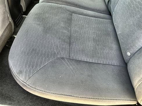 Used 2017 Toyota Tacoma SR5 image 17