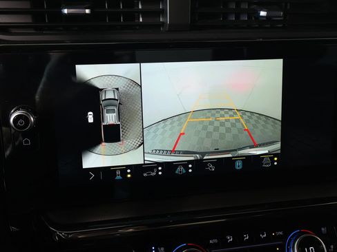 Used 2023 GMC Sierra 1500 AT4 AWD/4WD image 6