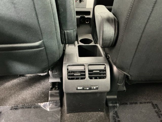 Used 2010 MAZDA MAZDA5 Sport FWD image 21