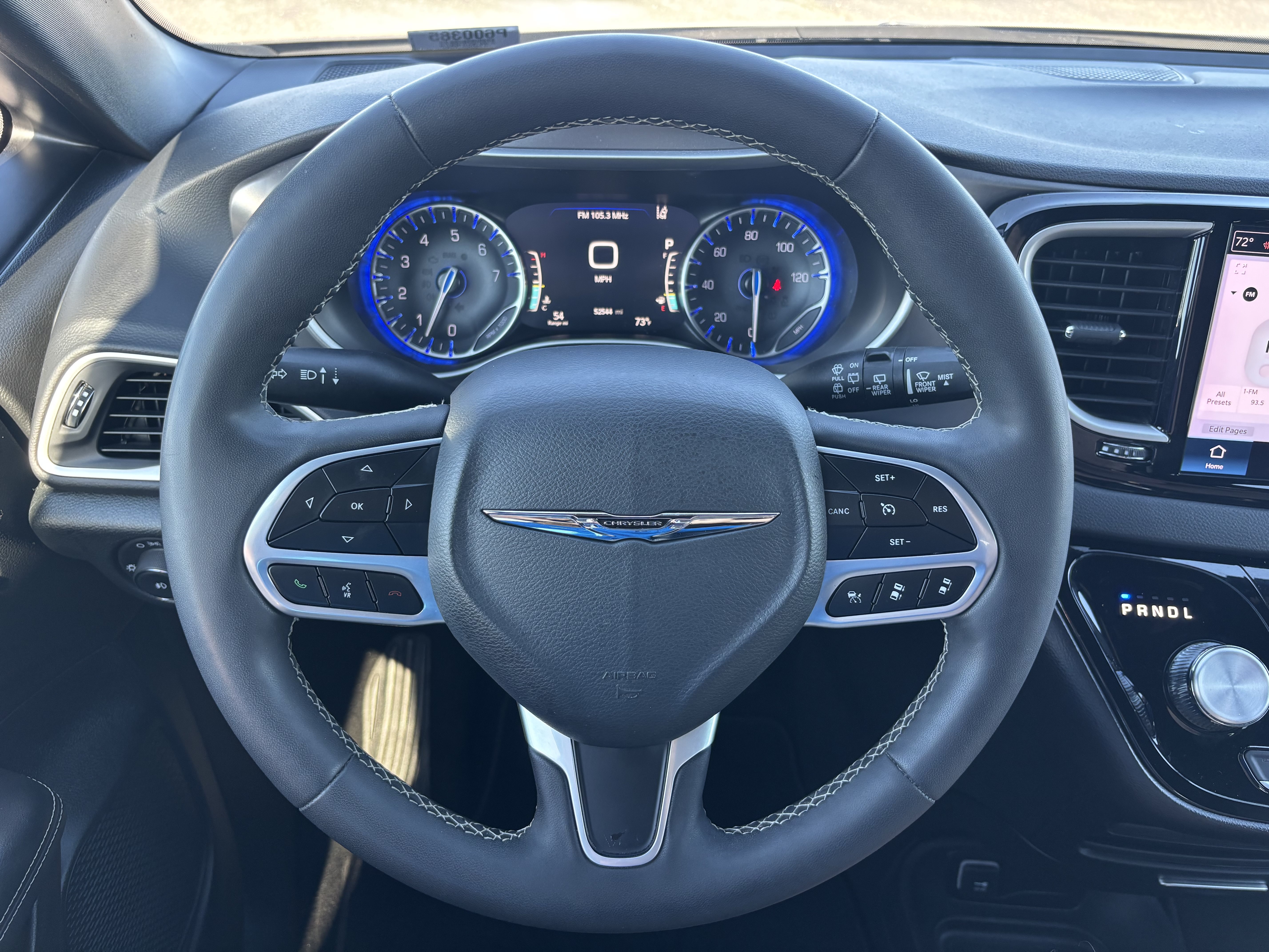 Used 2025 Chrysler Pacifica Select FWD image 17
