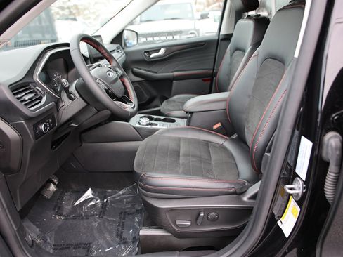 Used 2022 Ford Escape SEL w/ SEL Stealth AWD Package image 19