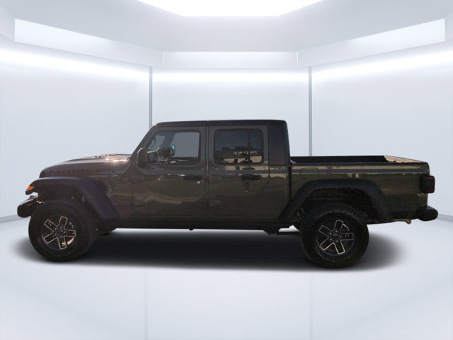 Used 2025 Jeep Gladiator Mojave w/ Convenience Group AWD/4WD image 6