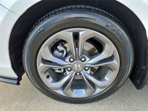 Used 2024 Honda Accord EX image 27