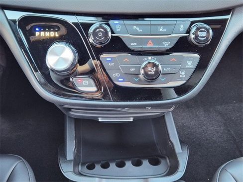 New 2026 Chrysler Voyager LX image 14