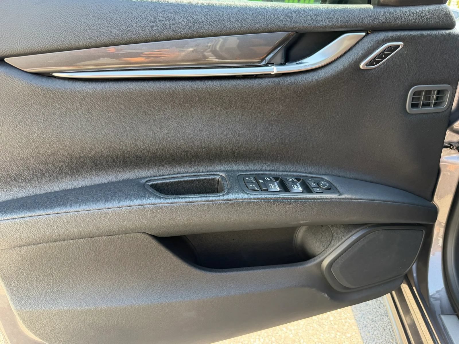 Used 2019 Maserati Ghibli RWD image 12