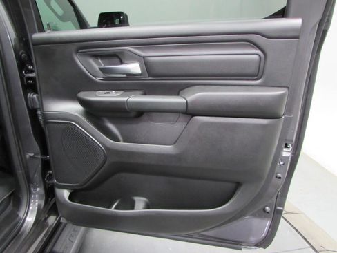 New 2026 RAM 1500 Express AWD/4WD image 18