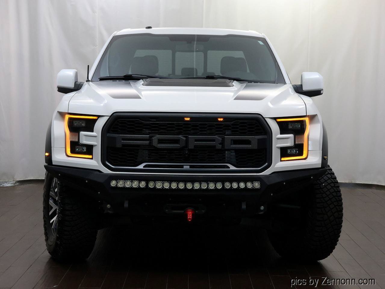 Used 2017 Ford F150 Raptor w/ Equipment Group 802A Luxury AWD/4WD image 8