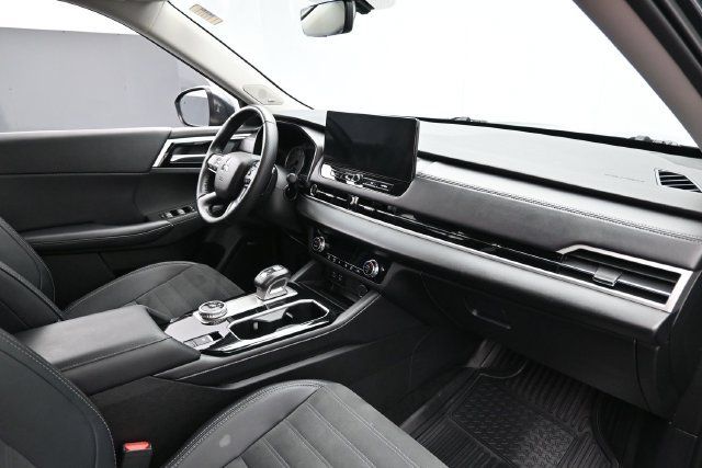 Used 2025 Mitsubishi Outlander SE FWD image 31