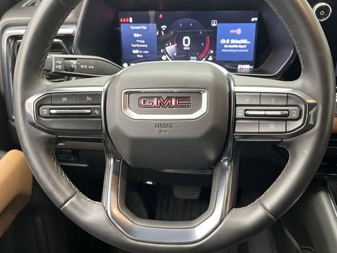 Used 2024 GMC Canyon AT4 w/ Technology Package image 14