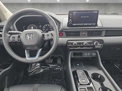 Used 2024 Honda Pilot Touring image 20