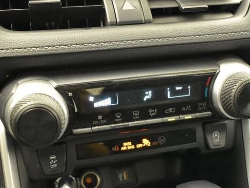 Used 2023 Toyota RAV4 LE image 34