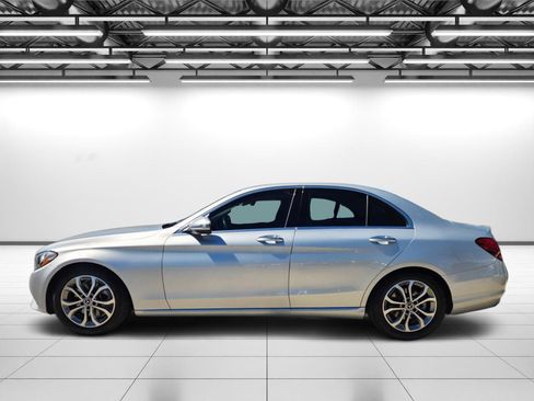 Used 2017 Mercedes-Benz C 300 Sedan image 6
