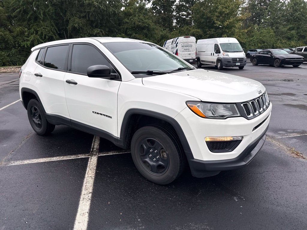 Used 2020 Jeep Compass Sport AWD/4WD image 3