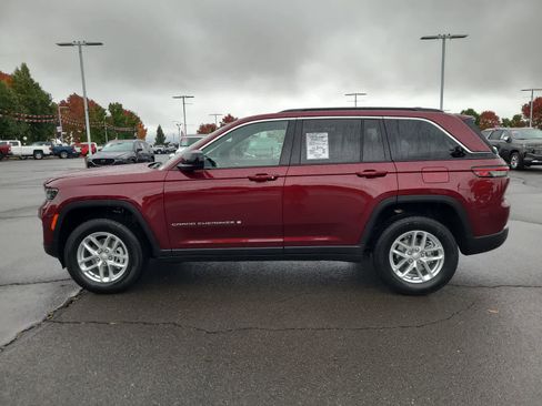New 2025 Jeep Grand Cherokee Laredo X w/ Luxury Tech Group I image 11