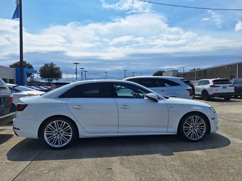 Used 2018 Audi A4 2.0T Ultra Premium Plus w/ Premium Plus Package FWD image 4