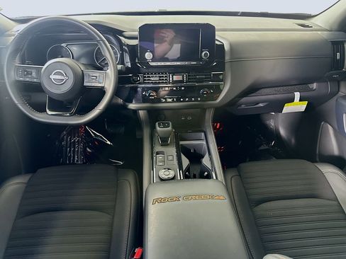 Used 2025 Nissan Pathfinder Rock Creek AWD/4WD image 19